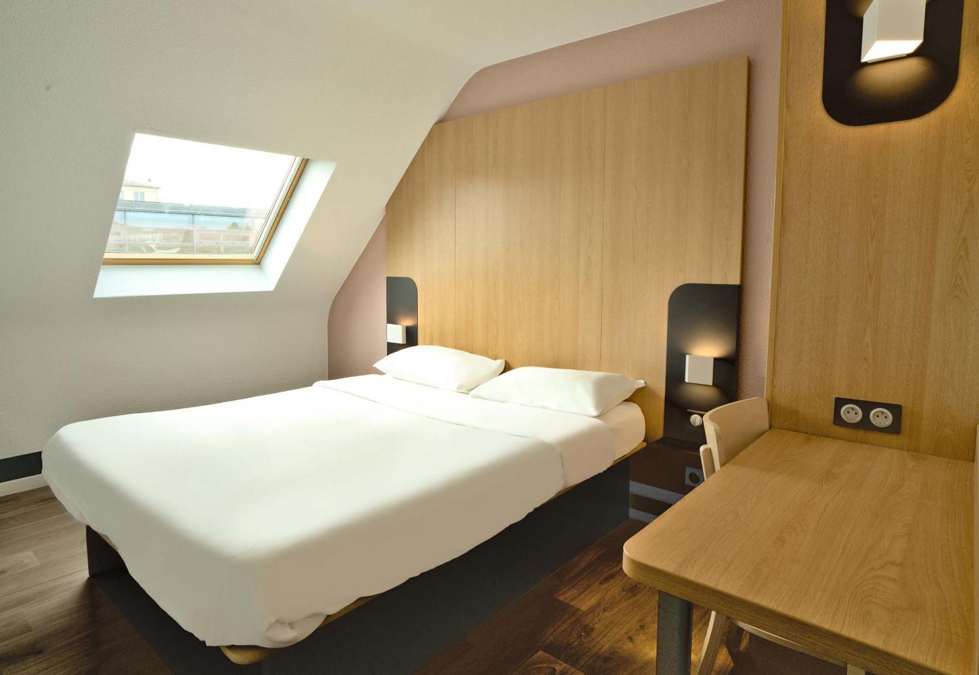 B&B Hotel Dreux Centre Dış mekan fotoğraf