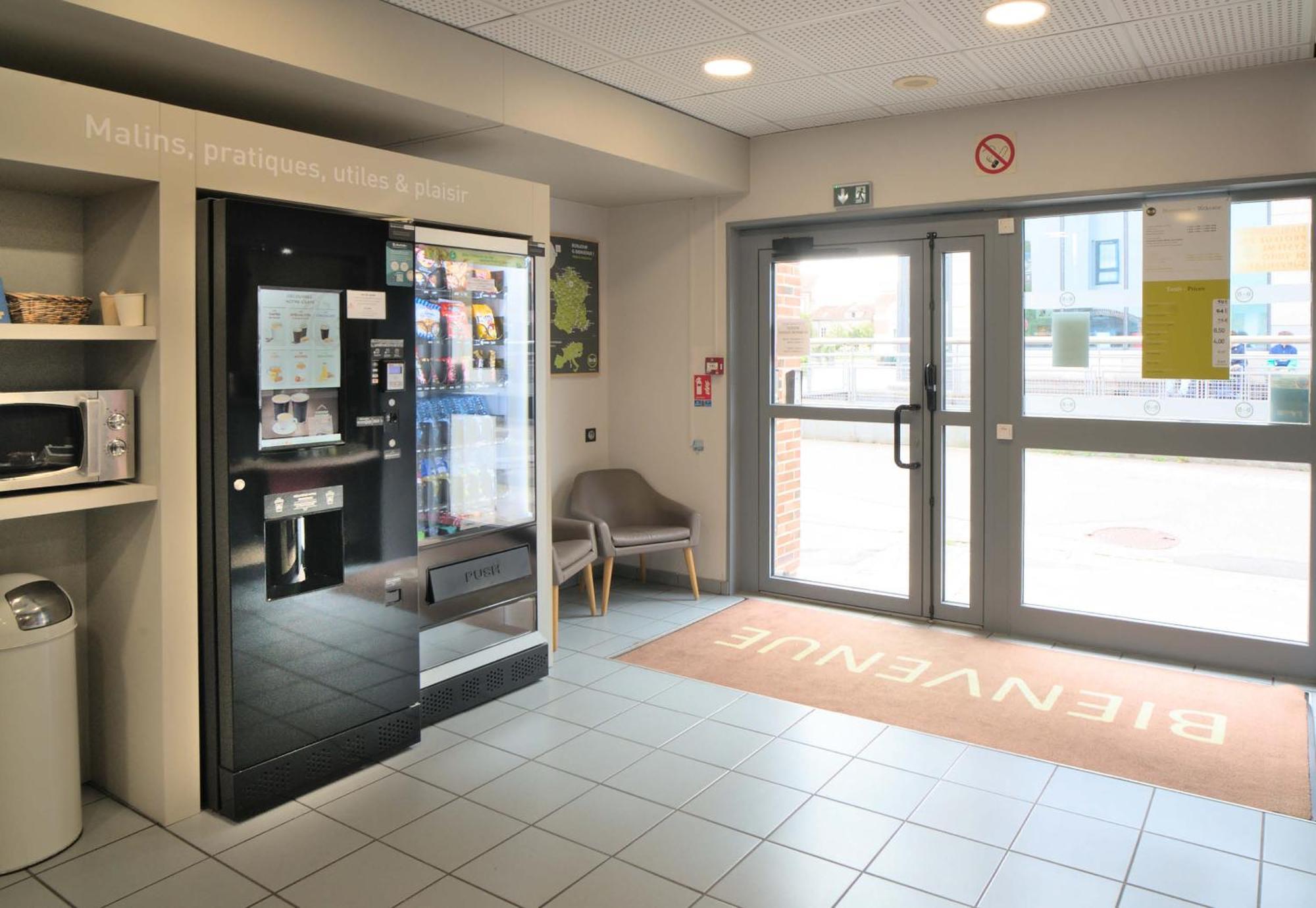 B&B Hotel Dreux Centre Dış mekan fotoğraf